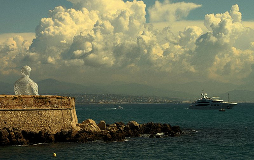 Statue d'Antibes - Le gardien du port by ribo26