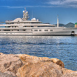 Yatch dans le port de Cannes by lucbus - Cannes 06400 Alpes-Maritimes Provence France