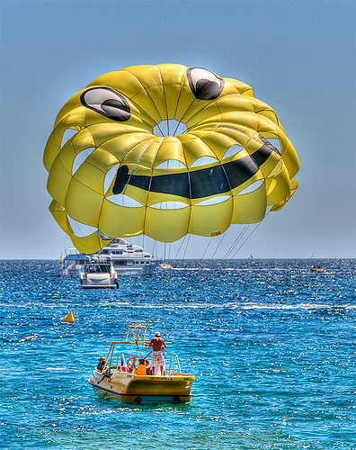 Parachute ascensionnel "smiley" par lucbus