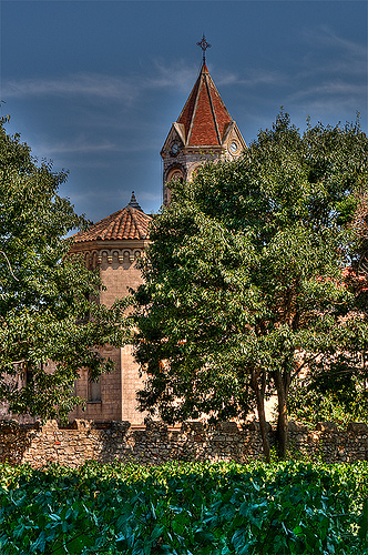 Abbaye de Lérins sur l'île St-Honorat by lucbus