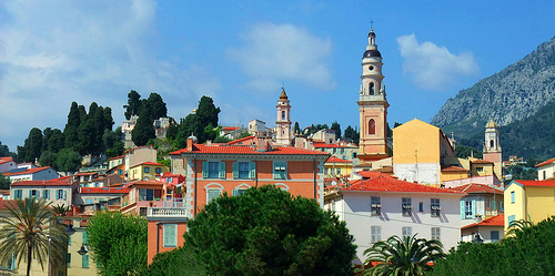 Les campaniles de couleurs de Menton par Mattnet