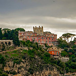 Chateau de l'Anglais - le "pink castle" à Nice par harakis picture - Nice 06000 Alpes-Maritimes Provence France