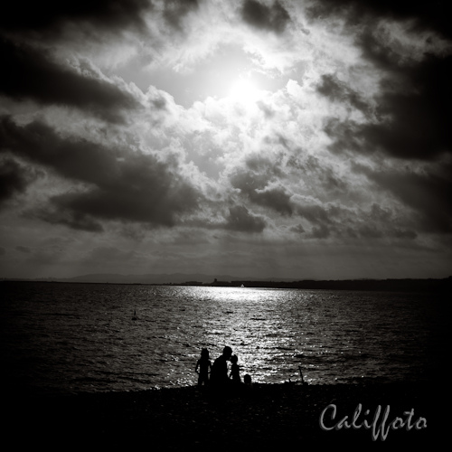 Family at the Beach par Califfoto