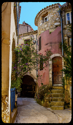 Ruelle antique à Roquebrune par DHaug