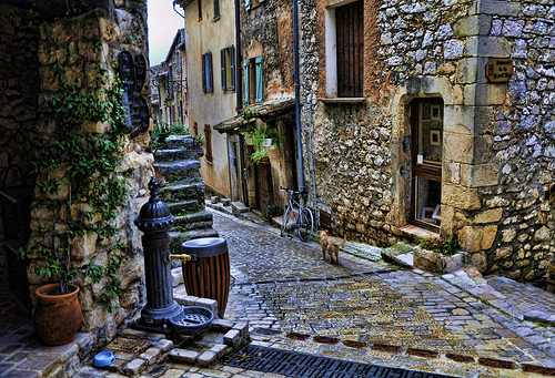 Ruelle à Tourrettes-sur-Loup, Provence by marty_pinker