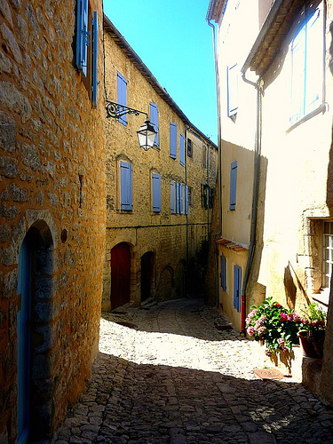 Ruelle de Forcalquier by nic( o )