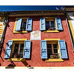 Façades colorées de Gréoux par Olivier Faugeras - Greoux les Bains 04800 Alpes-de-Haute-Provence Provence France