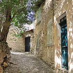 Ruelle du village de Lurs by Charlottess - Lurs 04700 Alpes-de-Haute-Provence Provence France
