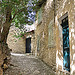 Ruelle du village de Lurs par Charlottess - Lurs 04700 Alpes-de-Haute-Provence Provence France