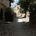 La pierre de Lurs en Haute-Provence by Michel Seguret - Lurs 04700 Alpes-de-Haute-Provence Provence France