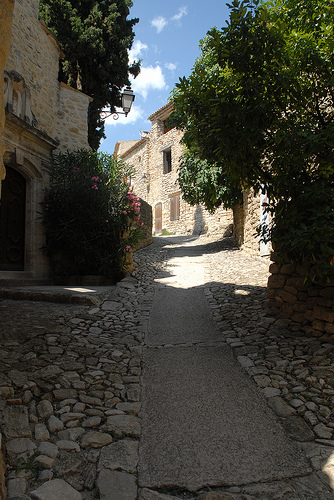 La pierre de Lurs en Haute-Provence by Michel Seguret