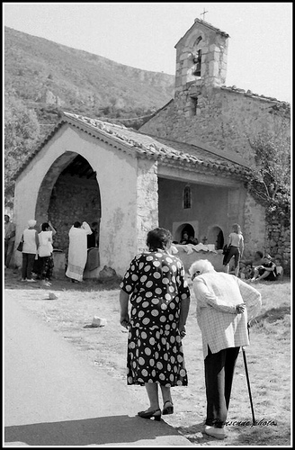 Jour de procession à Rougon by Rhansenne.photos