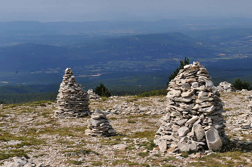 Cairns au sommet de Lure by Patrick.Raymond