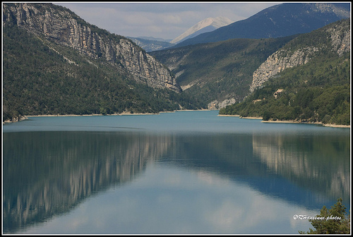 Le mirroir du lac de Castillon par Rhansenne.photos