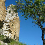 Ruines et ciel bleu à Saint Naime par Margotte apprentie naturaliste 2 - St. Maime 04300 Alpes-de-Haute-Provence Provence France