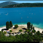 Bleu intense - Le Lac de Sainte Croix par Sylvia Andreu - Sainte Croix du Verdon 04500 Alpes-de-Haute-Provence Provence France