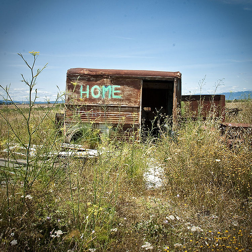 Home - un logement pas cher en provence ! by Bitxuverinosa