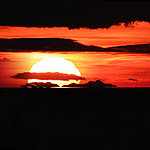 Coucher de soleil sur le Canigou depuis la Tour de César par bruno Carrias - Aix-en-Provence 13100 Bouches-du-Rhône Provence France