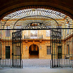 Aix en Provence, Grilles de l'Hôtel de Ville par Boccalupo - Aix-en-Provence 13100 Bouches-du-Rhône Provence France