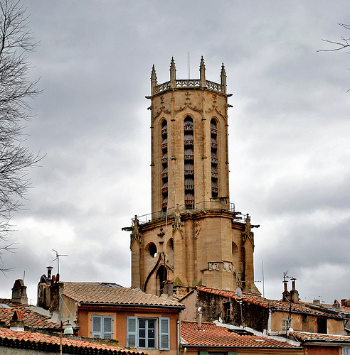 Clocher de la Cathedrale Saint-Sauveur par ..OZ..