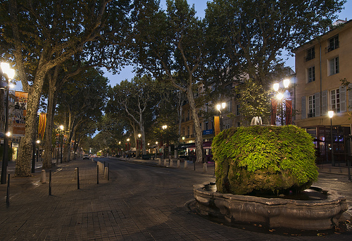 The Cours Mirabeau from the Fontaine des Neuf Canons par philhaber