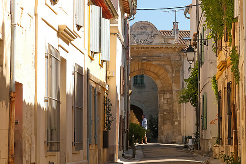 Sur les pas de Van Gogh - Rue du Grand Couvert à Arles par Meteorry