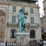 Statue de Frédéric Mistral par Cilions - Arles 13200 Bouches-du-Rhône Provence France