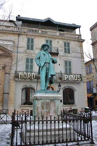 Statue de Frédéric Mistral par Cilions