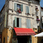 Hotel / Café / restaurant / pizzeria et crèperie ! by Aschaf - Arles 13200 Bouches-du-Rhône Provence France