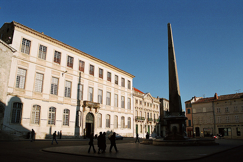 Place de la république à Arles by paspog