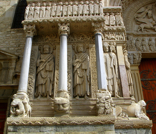 Arles - Cathedral of Saint-Trophime by perseverando