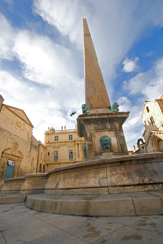 Arles obelisk par skyduster4