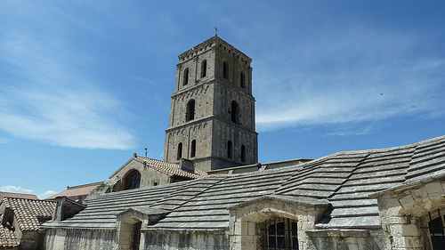 Arles, Eglise St Trophime - view from the roof cloister par Discours de Bayeux