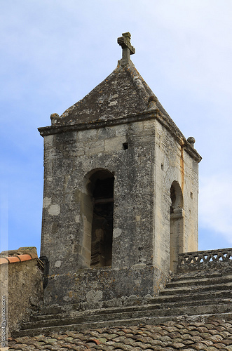 Clocher de l'abbaye de Frigolet by Dominique Pipet