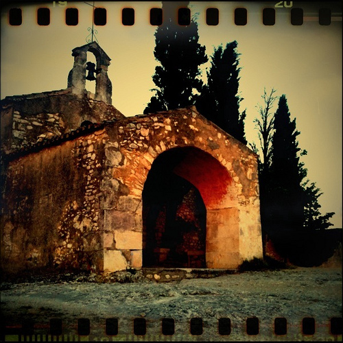 Chapelle d'Eygalière by Spirit of color