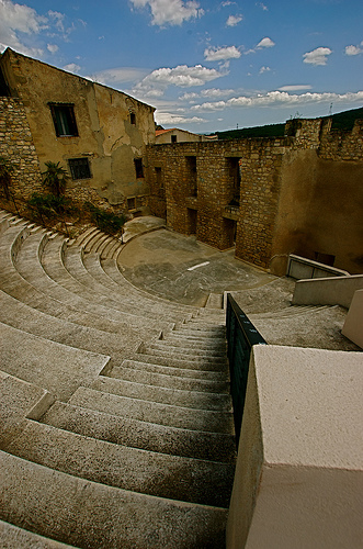 Amphi d'Eyguieres par bluerockpile