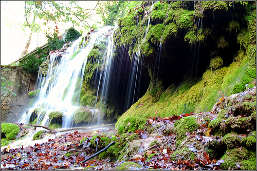 Falls - Promenade dans la vallée de st Pons  by strike13