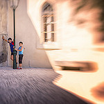 Children playing in  the hot Provence afternoon par JF Schmitz - Graveson 13690 Bouches-du-Rhône Provence France