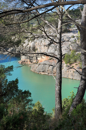 Lac Zola - Sainte-Victoire by Charlottess