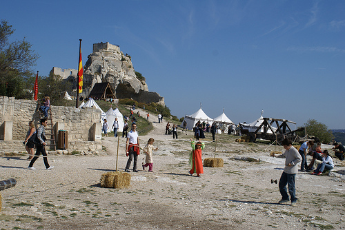 L'Assaut du Château des Baux de Provence par krissdefremicourt