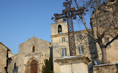 Place du village de Les Baux de Provence par Cilions