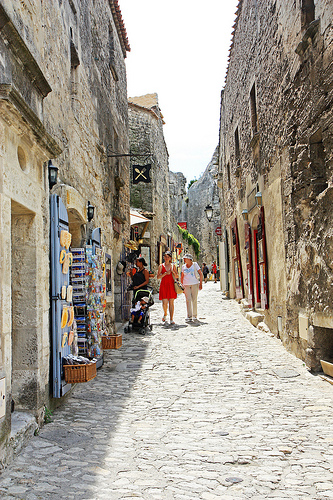 Ruelle - Les-Baux-de-Provence by Aschaf