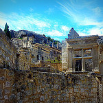 Ruines des Baux de Provence : "Post Tenebras Lux." par nic( o ) - Les Baux de Provence 13520 Bouches-du-Rhône Provence France