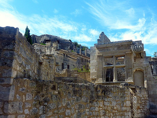 Ruines des Baux de Provence : "Post Tenebras Lux." par nic( o )