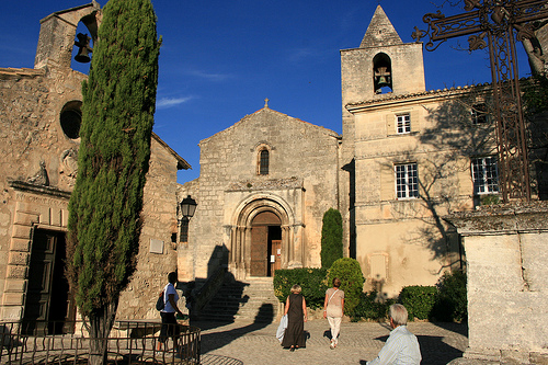 Eglise et Chapelle des Baux by Seb+Jim