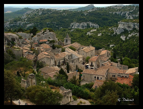 Les toits du village des Baux de Provence par g_dubois_fr