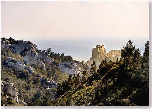 Fin de journée sur les Baux par Charlottess