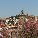 Notre Dame de la Garde vu depuis le Fort Saint-Jean par Meteorry - Marseille 13000 Bouches-du-Rhône Provence France