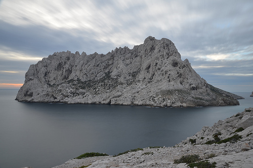 L'île Maïre par Julien Desclaux