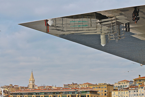 L'Ombrière - Norman Foster - Marseille harbor par Alpha Lima X-ray